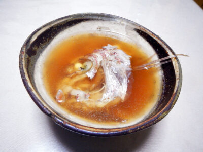 食べ終えたかぶと煮でつくった骨湯