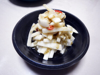 自家製塩麹を使った大根の醬油漬け