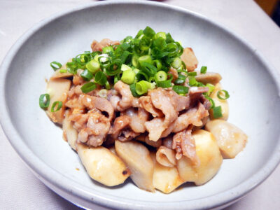自家製甘酒を使った豚肉と里芋の炒めもの