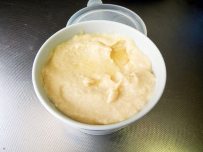 冷蔵庫で寝かせた雪の茅舎の酒粕でつくった万能酒粕ペースト